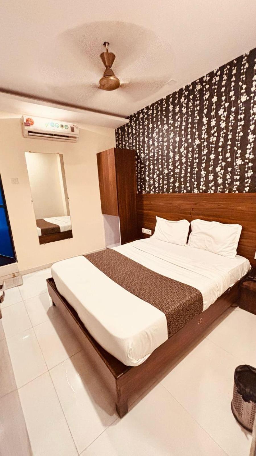 Hotel Garden Palace Mumbai Dış mekan fotoğraf